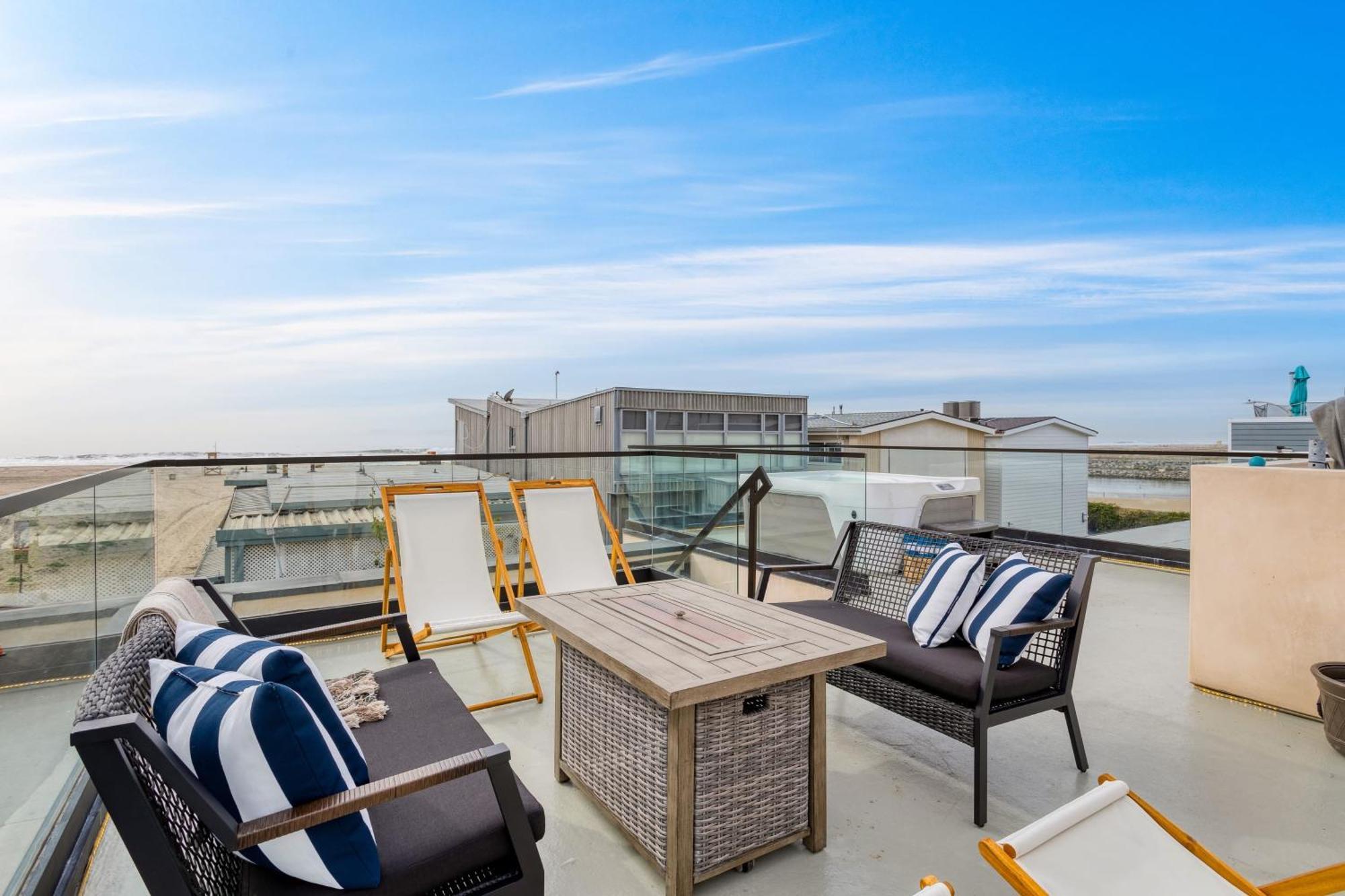 Velvet Sand Buyout By Avantstay Steps To Newport Beach Sleeps 22 Exterior photo