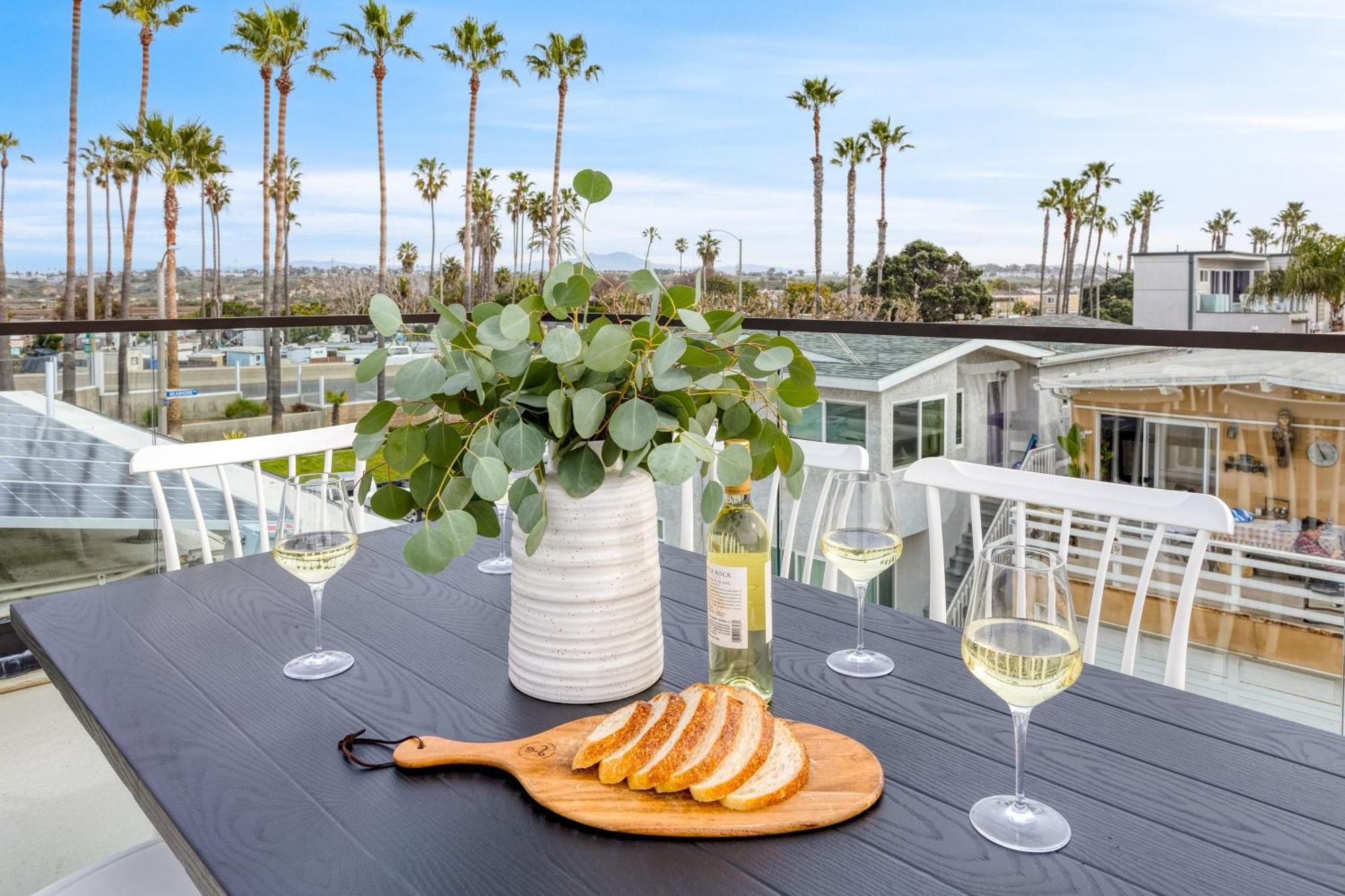 Velvet Sand Buyout By Avantstay Steps To Newport Beach Sleeps 22 Exterior photo